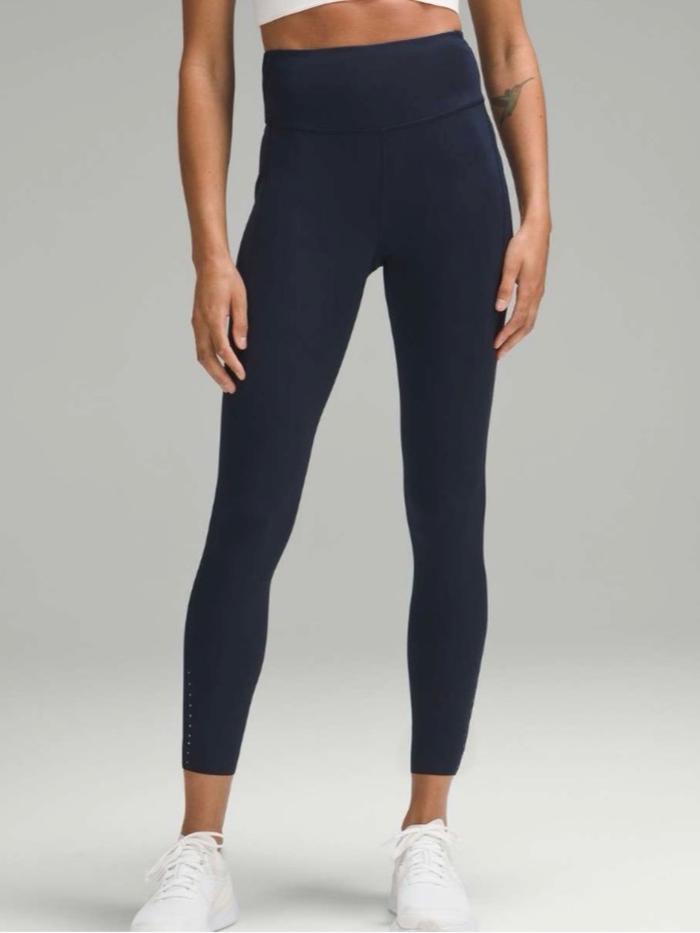 Lululemon Fast and Free HR Tight 25” Pockets in True Navy